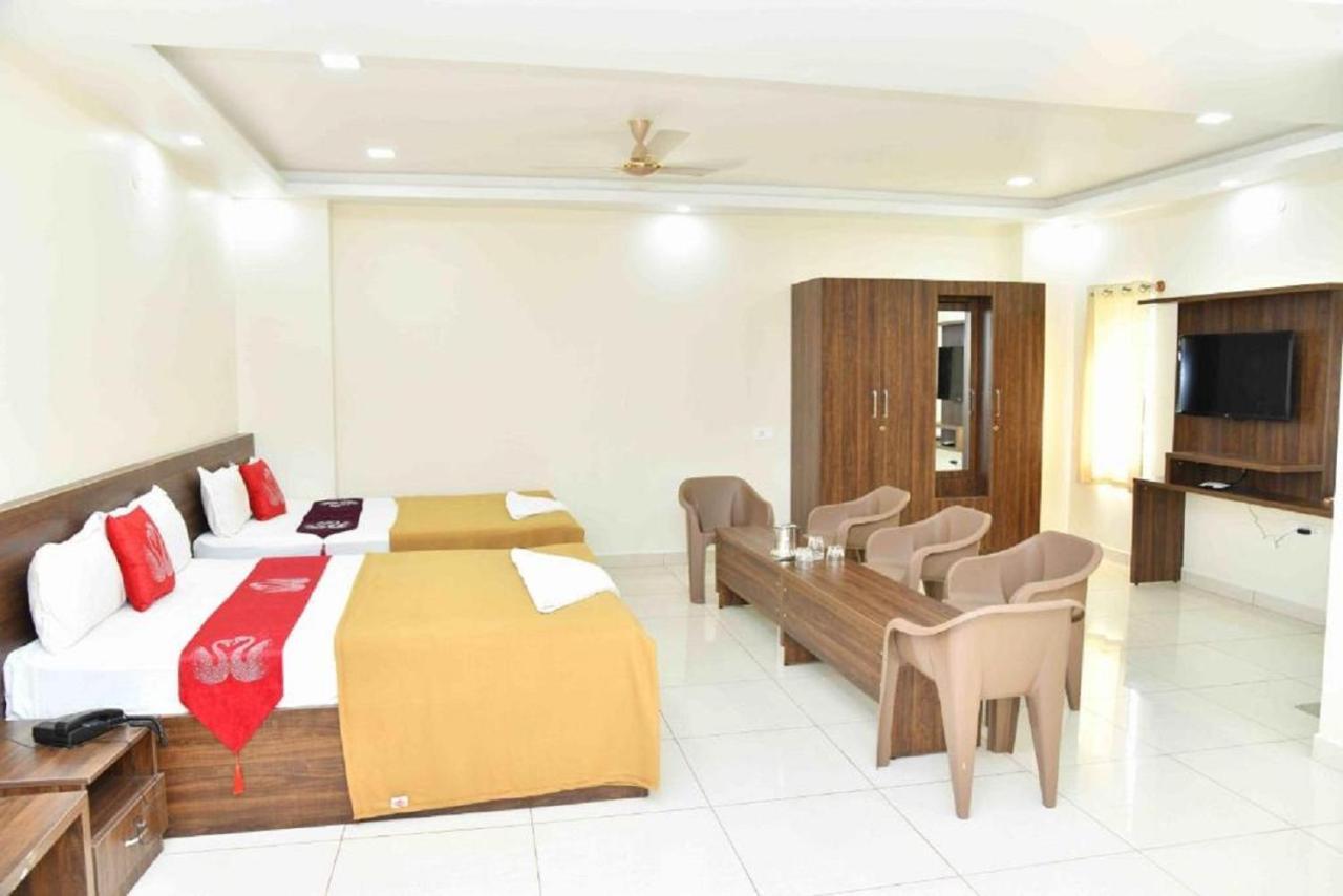 Ssr Residency Hotel Mandya Ngoại thất bức ảnh