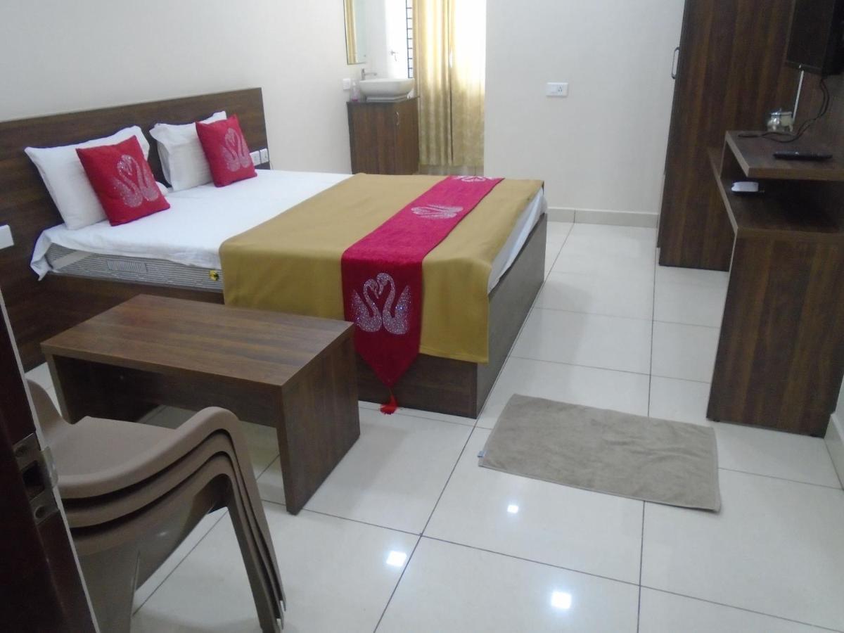 Ssr Residency Hotel Mandya Ngoại thất bức ảnh