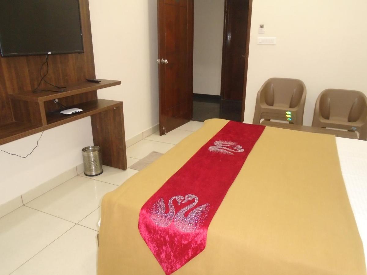 Ssr Residency Hotel Mandya Ngoại thất bức ảnh