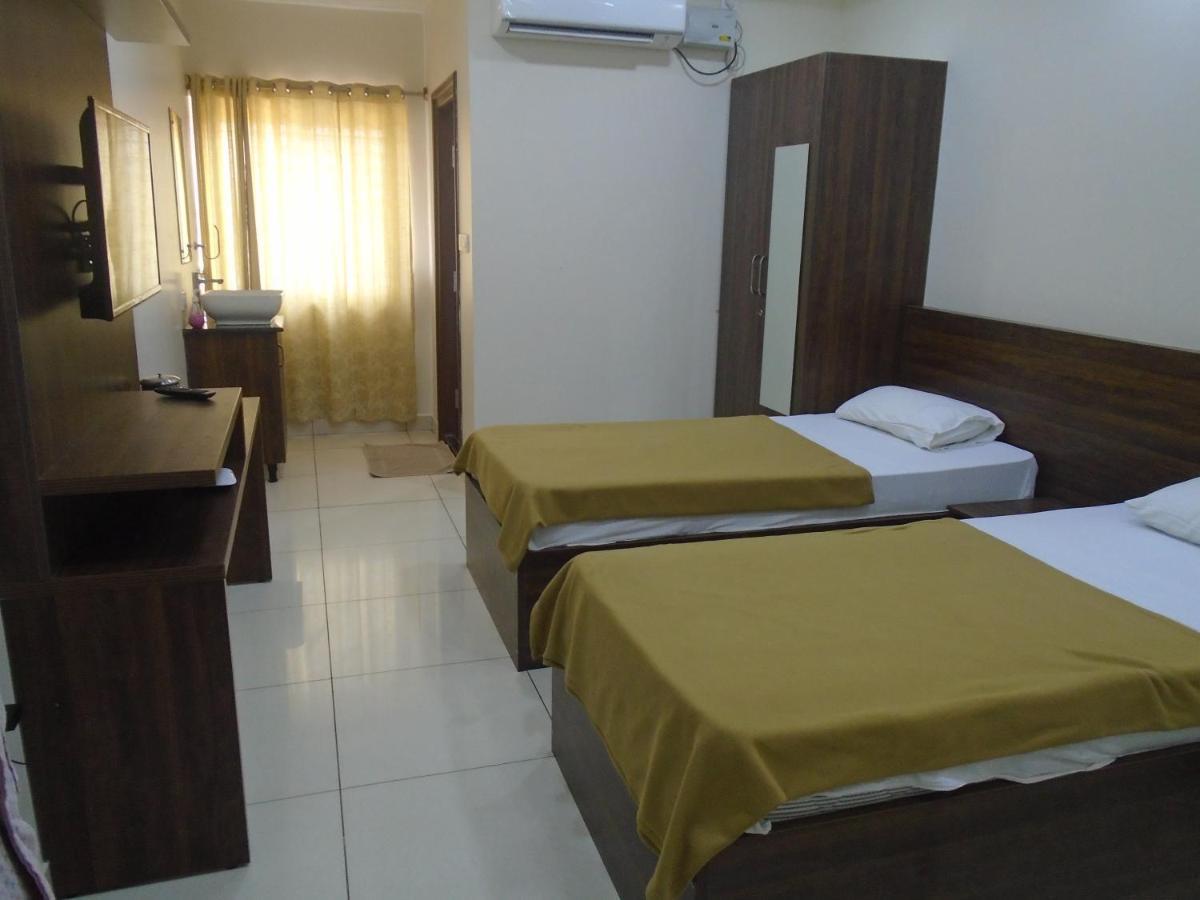 Ssr Residency Hotel Mandya Ngoại thất bức ảnh