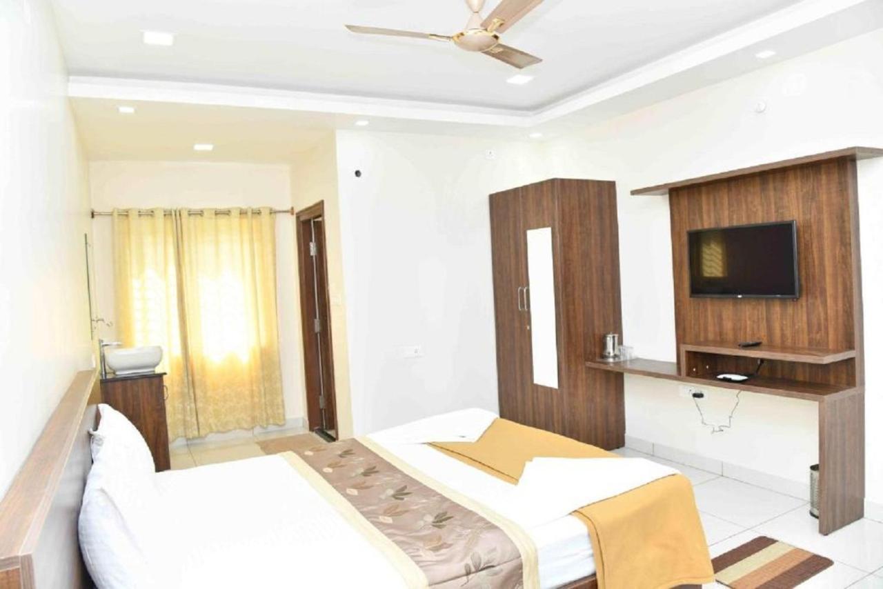 Ssr Residency Hotel Mandya Ngoại thất bức ảnh
